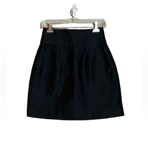Theory black mini skirt with pockets. Size 4